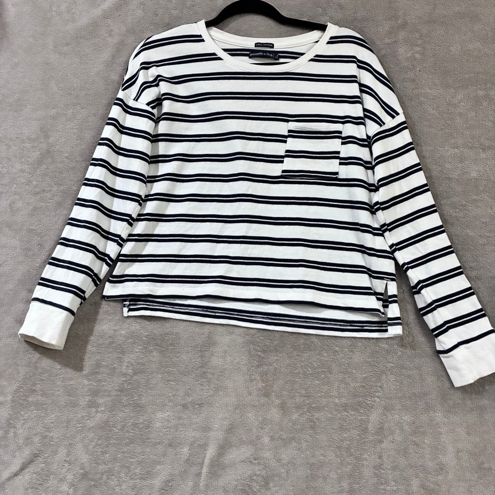 Abercrombie & Fitch Pocket Tee Small Nautical Preppy Coastal‎ Casual Hamptons
